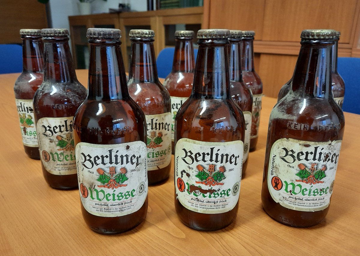 Buried treasure: a dozen GDR-era Berliner Weisse bottles. Conveniently buried in an East Berlin garden for 35+ years and now ready for analysis, maybe even some tasting...