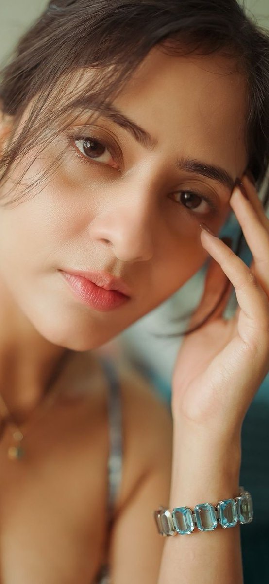 viralvideos16's tweet photo. 🎯#WamiqaGabbiThread
🎯#NehaSharmaThread
🎯#bandhavisridharThread
🎯#AkshitaAroraThread

#WamiqaGabbi 
#NehaSharma 
#bandhavisridhar 
#AkshitaArora https://t.co/xcWCzNreCM
