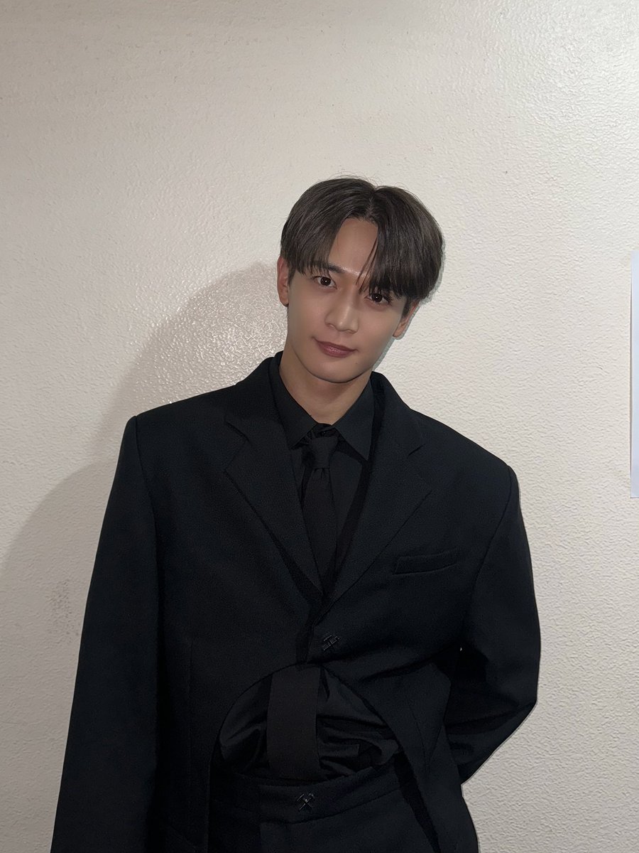 SHINee tweet media