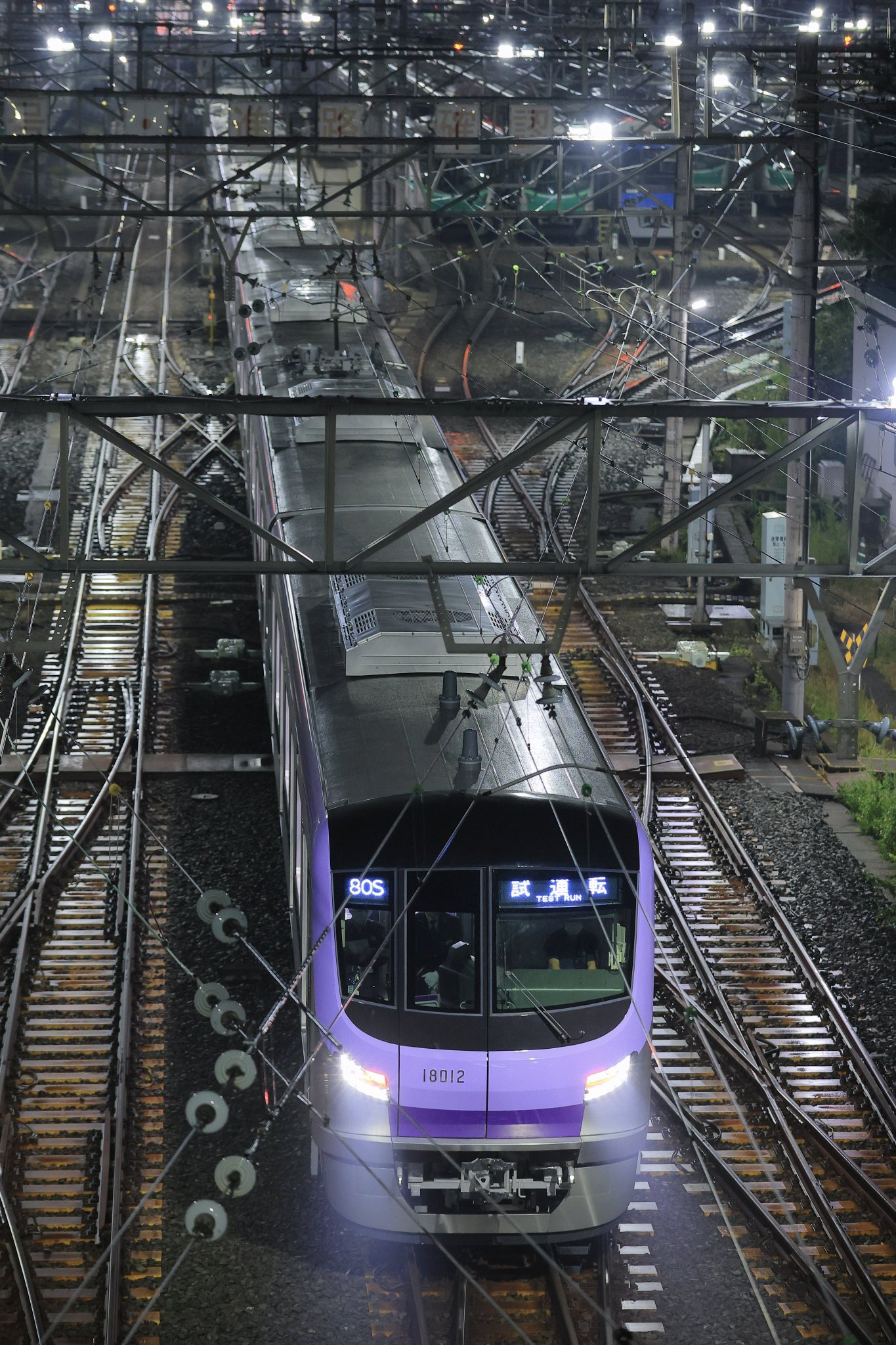 GcGDwe0bgAAXDf-.jpg:large