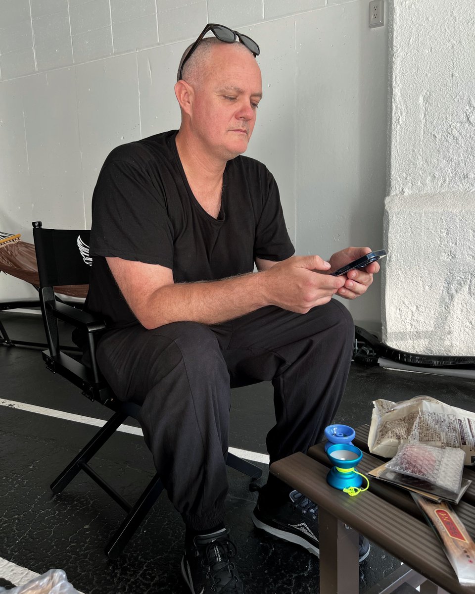 mowleiji's tweet image. 無事YoYoFactoyのBenと今後のプロジェクトの打ち合わせをしてフェリー乗り場まで送り届けてきました！ありがとうベンちゃん🏭
#yoyofactory #ヨーヨー