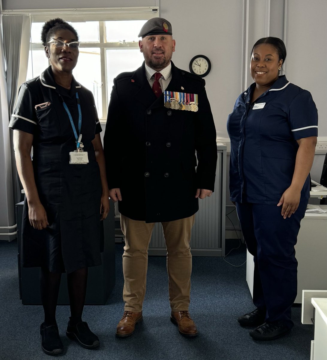 11/11 Remembrance day! Honoring our heroes! ⁦⁦@TomJacques11⁩ <a href="/Ekene98939864/">Ekene Alozie-Otuka</a> ⁦<a href="/TrishaBourke/">Trisha Bourke 💙</a>⁩ ⁦<a href="/ImperialPeople/">Imperial People 💙</a>⁩ ⁦<a href="/SigsworthJanice/">Janice Sigsworth RN 💙</a>⁩ ⁦<a href="/Caitrionanolan/">Caitriona Nolan</a>⁩ ⁦<a href="/MGilchrist123/">Mark Gilchrist</a>⁩ ⁦⁦<a href="/mmozunu/">Maria Marina Scurhan</a>⁩