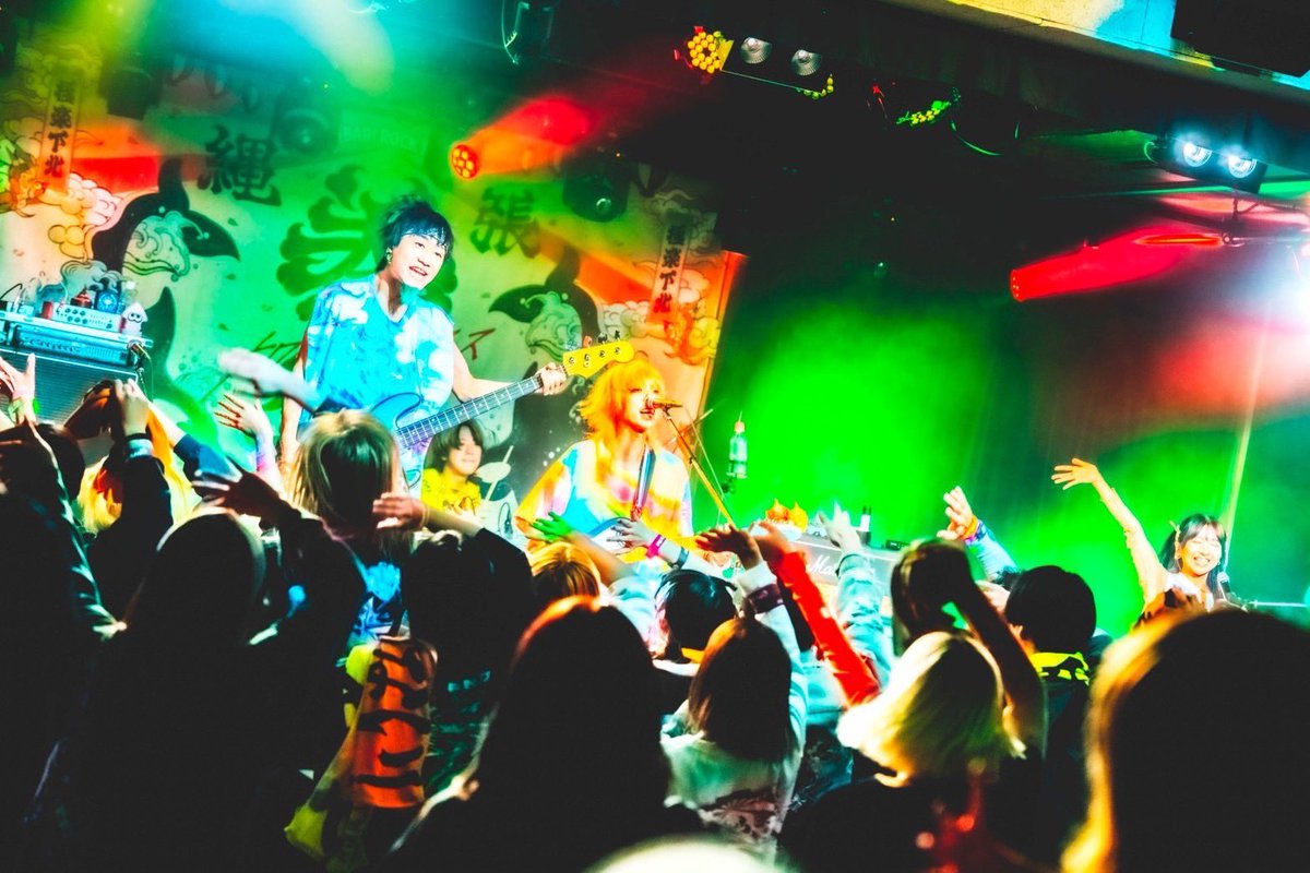 🏮バリロ出演アーティスト🏮
Wienners <a href="/Wienners_WNS/">Wienners</a> 

憧れから先輩に、そして先輩から仲間に！
背中を追い続けている最高のバンドマンにトリ前を飾っていただきました！
これからも一緒に！

ご出演ありがとうございました！

Photo by <a href="/akaikai_69/">かい</a> 
#バリロ