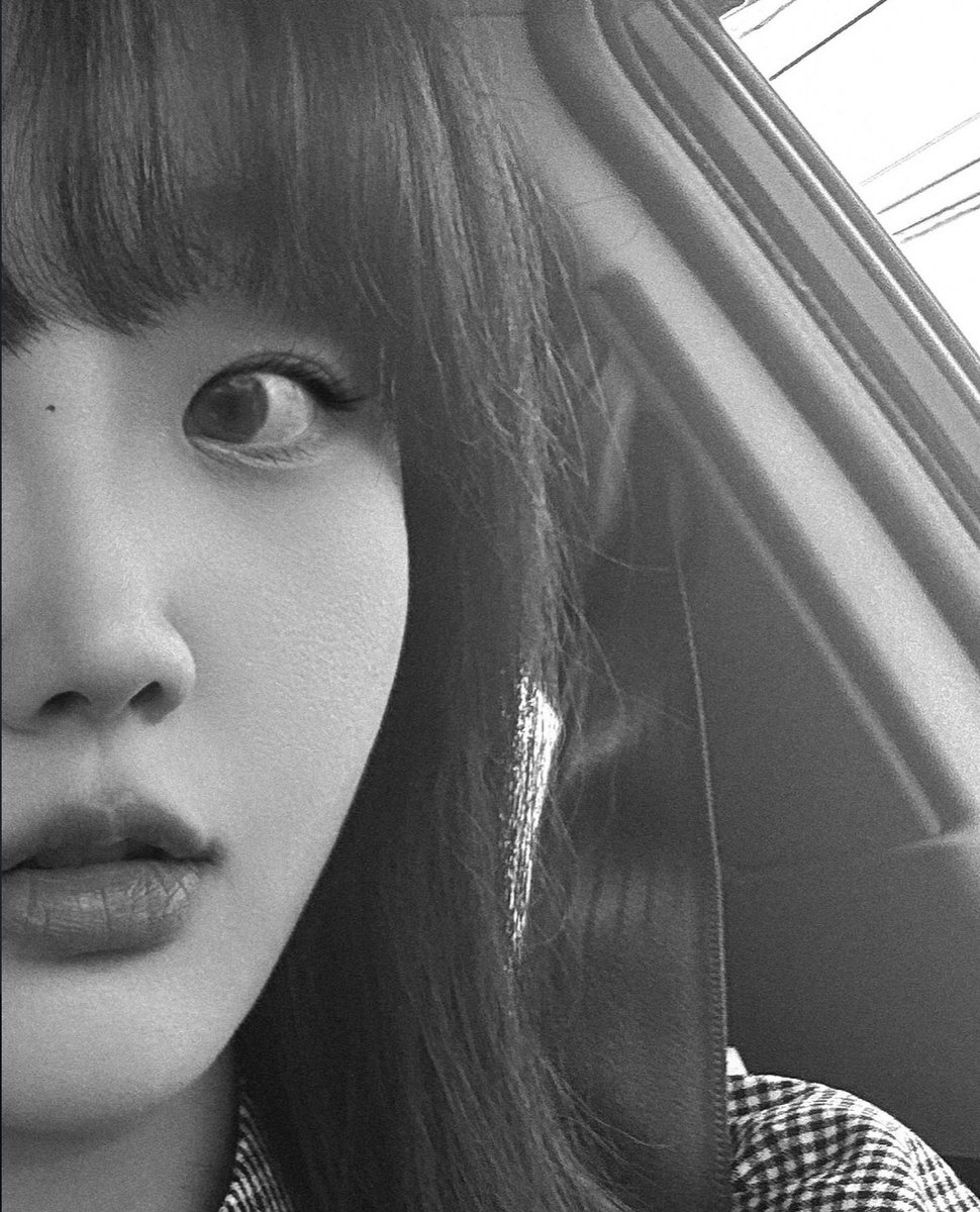 M20230724's tweet photo. B/W🖤🩶🤍
利き顔は左かなー？
#black #japan #gfl #合格 #群馬県 #大学生 #グランプリ #帰国子女 #マルチリンガル #語学 #中国語 #英語 #韓国語 #グローバル https://t.co/HQ9B8tbiA5