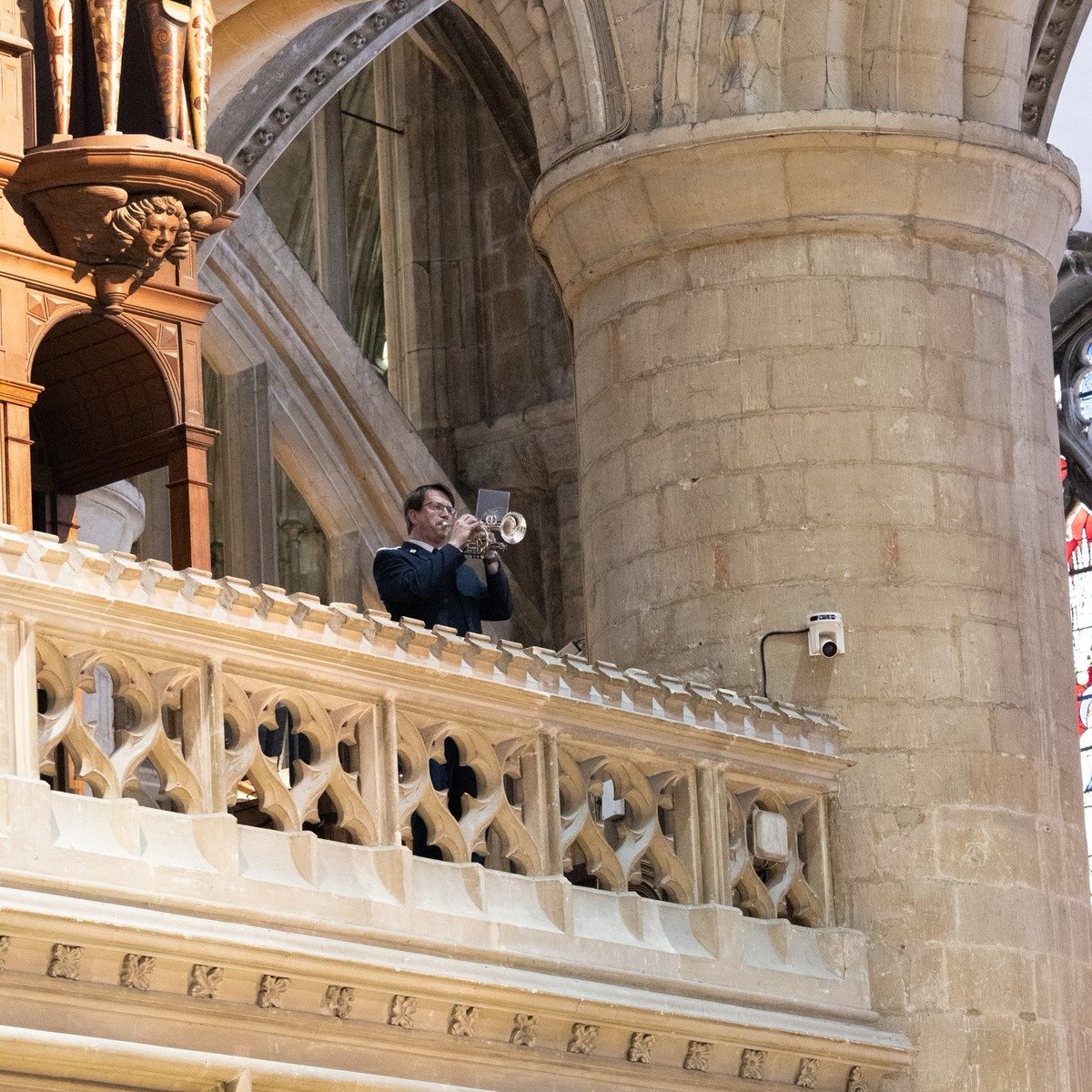 Gloucester Cathedral tweet media