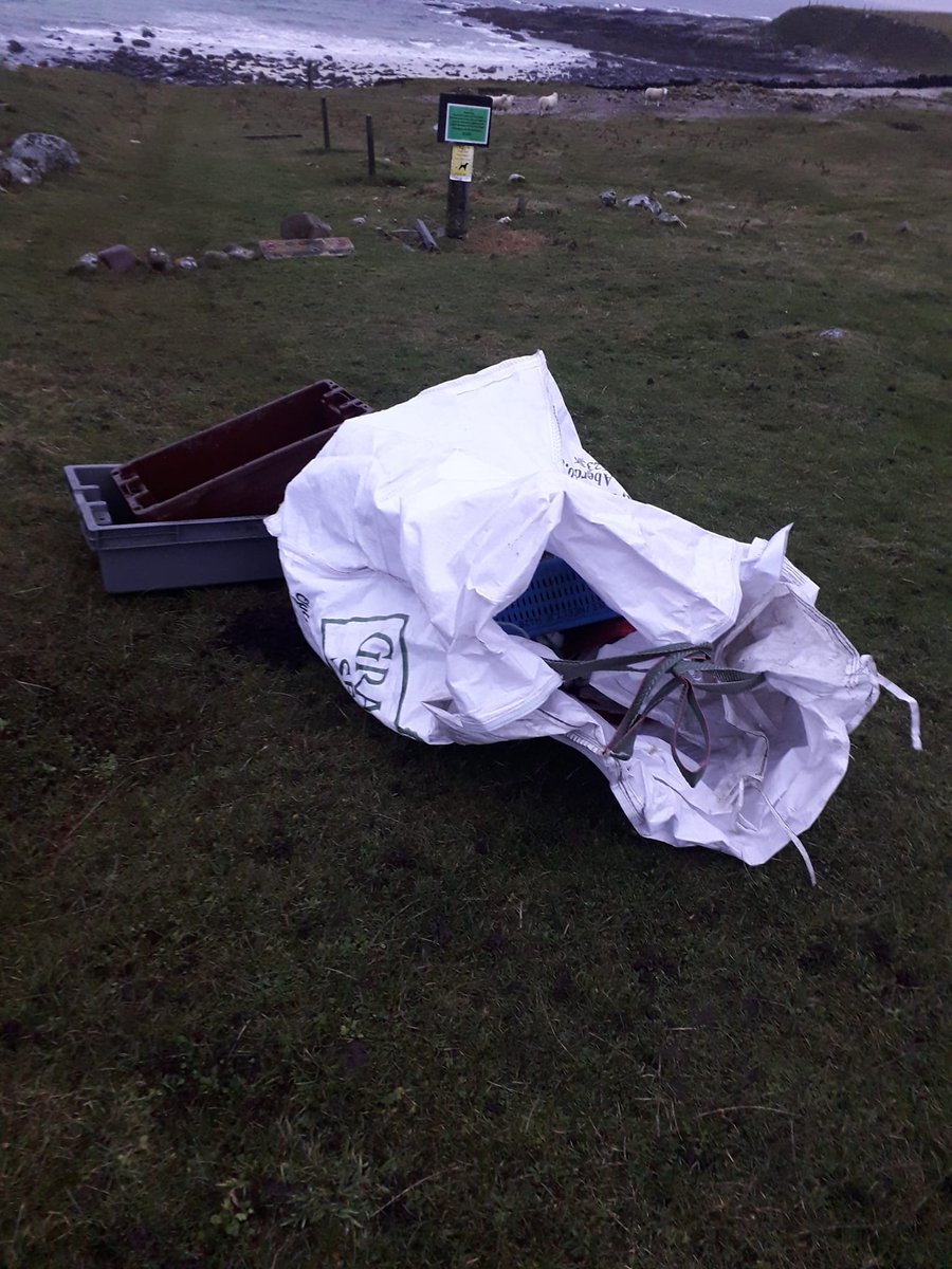 FinlayPringle's tweet photo. Well done to the 11 North West Highland Beach Clean volunteers who cleaned Balchladich &amp; Clachtoll beaches in glorious Assynt on Saturday.

In total 310kg of plastic was removed, including over 50kg of fish farm pipe.

Since January volunteers have removed 11.24 tonnes of rubbish https://t.co/FyDHYxbs18