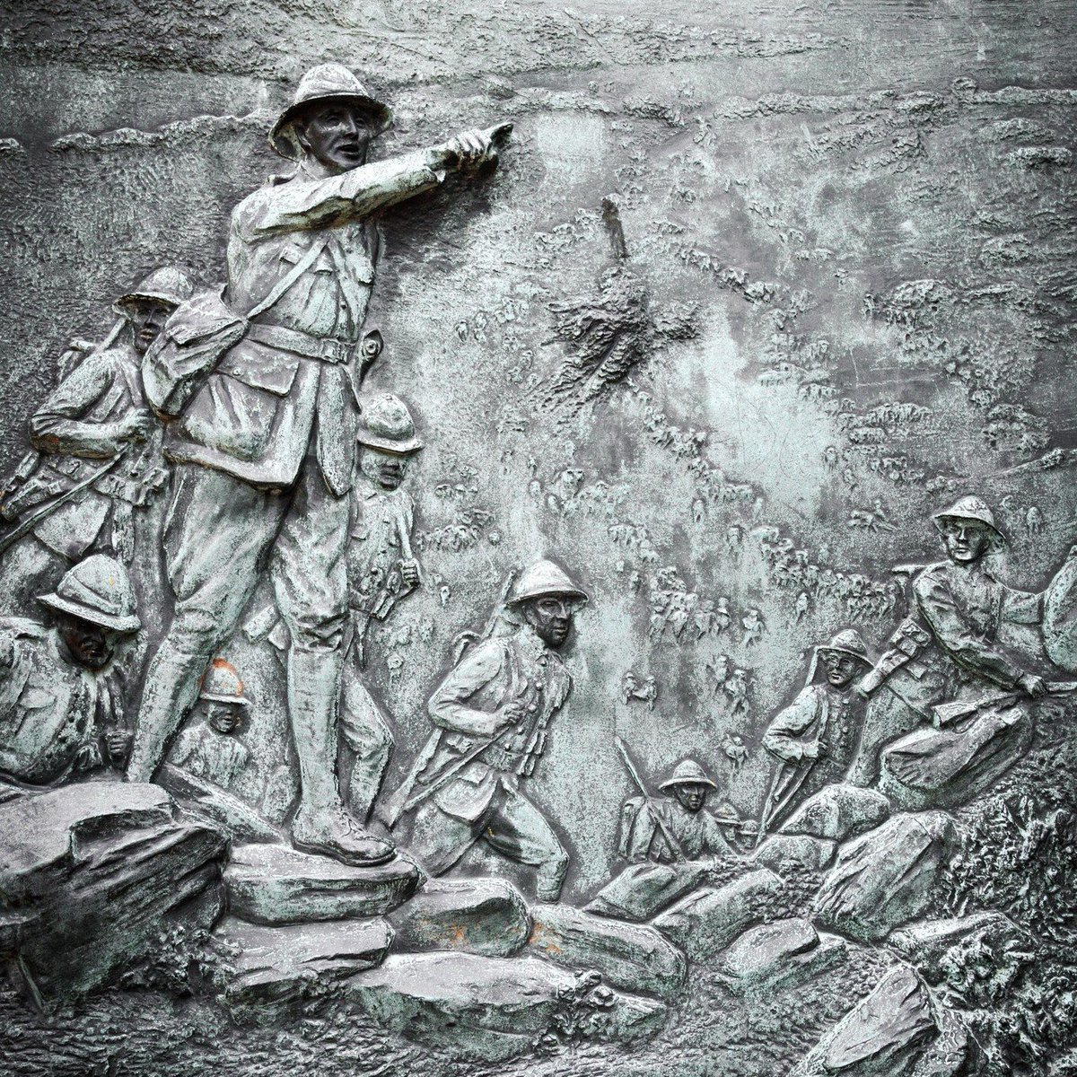 Here are some highlights from Remembrance Sunday at Gloucester Cathedral, when the county gathered to remember those who made the ultimate sacrifice. 🙏