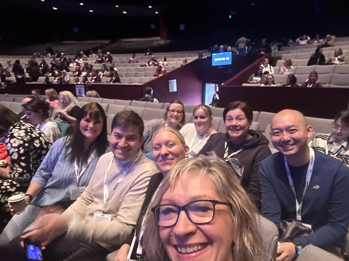 PAHTVNs's tweet photo. Really excited to be in Harrogate - @NHSHarlow representation from TVNs and VNPs @Wounds_UK and great to network with our ICS colleagues @tvn_tim Watford and EPUT TVN service https://t.co/lMeSZjSNRw