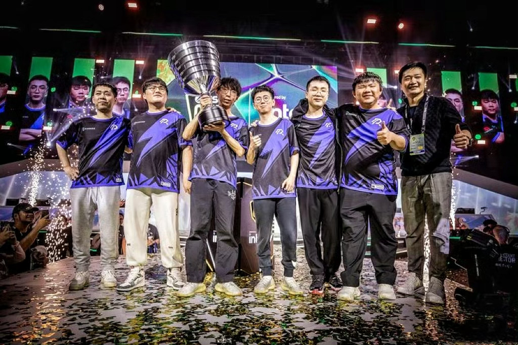 Azure Ray tweet media