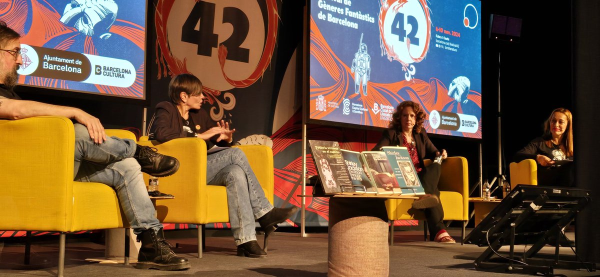 Muntsa Mimó (@mimomuntsa) on Twitter photo No oblidarem la ShirleyCon d'enguany al #Festival42BCN! Una meravella! Dues taules i una xerrada amb convidats de luxe com David Roas, <a href="/DiezCobo/">Rosa María Díez Cobo</a>, Martí Sales, <a href="/AlozanoAstrid/">Astrid</a> Javier Calvo y @MurphGothic conduïts per la genial <a href="/GemmaSolsona/">Gemma Solsona</a> Enhorabona i ja esperant la tercera! No oblidarem la ShirleyCon d'enguany al #Festival42BCN! Una meravella! Dues taules i una xerrada amb convidats de luxe com David Roas, <a href="/DiezCobo/">Rosa María Díez Cobo</a>, Martí Sales, <a href="/AlozanoAstrid/">Astrid</a> Javier Calvo y @MurphGothic conduïts per la genial <a href="/GemmaSolsona/">Gemma Solsona</a> Enhorabona i ja esperant la tercera!