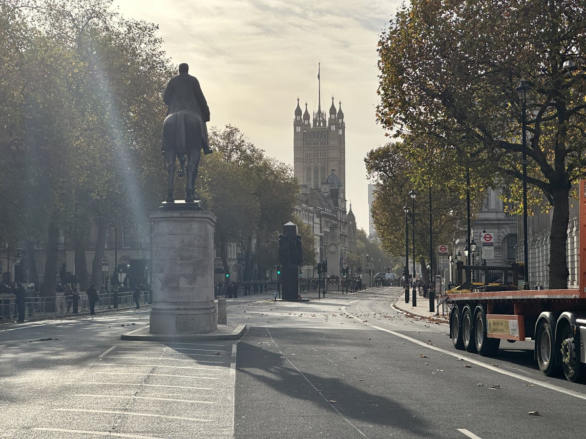 Nick Johnson (@nickjbbc) on Twitter photo This *month’s* first sustained spell of sunshine over the Cenotaph on Whitehall this morning - join me <a href="/bbc5live/">BBC Radio 5 Live</a> 11am as we mark Armistice Day This *month’s* first sustained spell of sunshine over the Cenotaph on Whitehall this morning - join me <a href="/bbc5live/">BBC Radio 5 Live</a> 11am as we mark Armistice Day