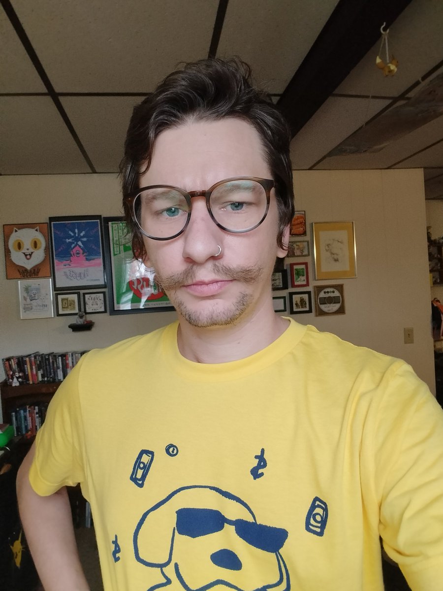 lores_truly's tweet photo. I got new glasses. That's about it. https://t.co/tsJafdPRCJ