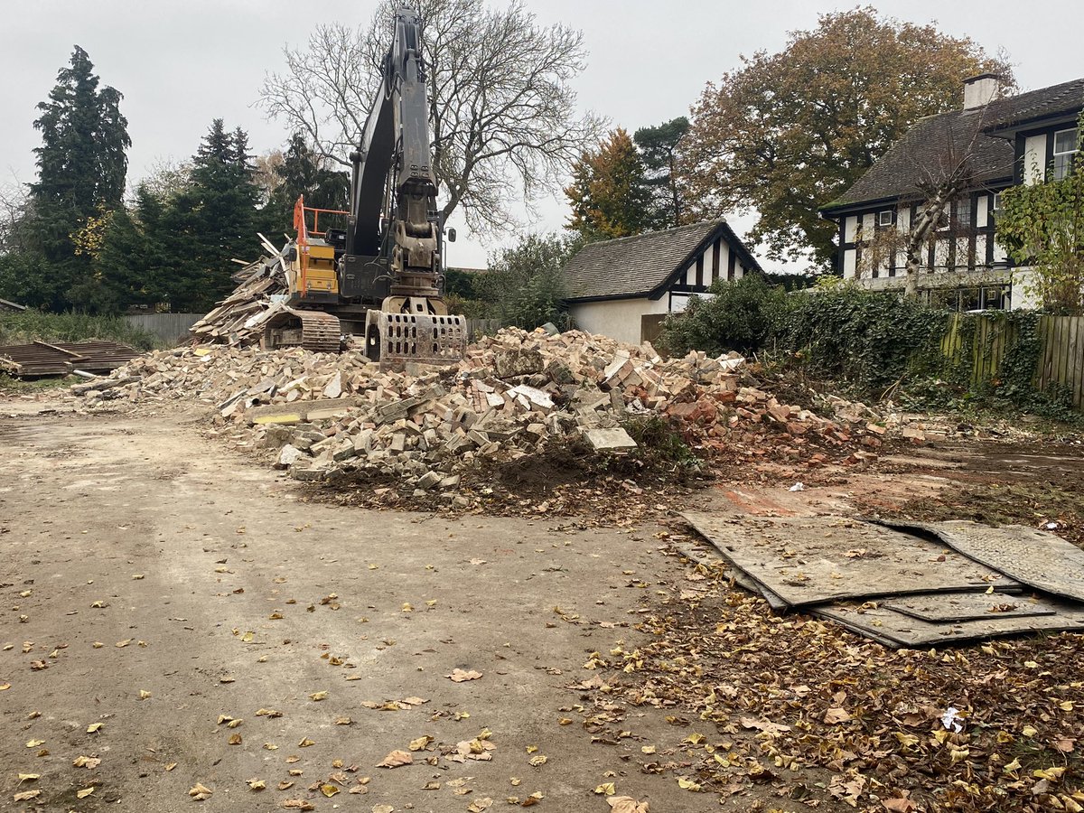 C20 Society (@c20society) on Twitter photo UPDATE: Sad news via <a href="/andybrammers/">Andy Bramwell</a>, that the lovely 1923 Clough Williams-Ellis cottage in Oxford has now been demolished.
It was commissioned by the Canadian author and early 20th century feminist Lily Dougall, and her same-sex partner Sophia Earp.
C20 Society attempted to save UPDATE: Sad news via <a href="/andybrammers/">Andy Bramwell</a>, that the lovely 1923 Clough Williams-Ellis cottage in Oxford has now been demolished.
It was commissioned by the Canadian author and early 20th century feminist Lily Dougall, and her same-sex partner Sophia Earp.
C20 Society attempted to save