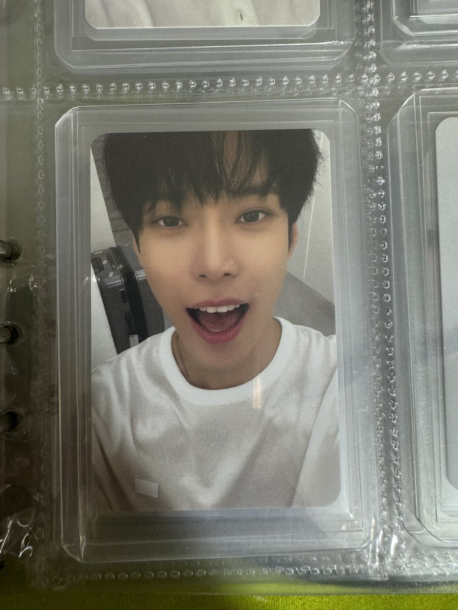 ilichilcart's tweet photo. wts lfb ph

nct 127 doyoung photocards pc pcs

neozone, favorite, regular-irregular - 100 each 
season's greetings pc set (full inclu, with concept pc and 2 postcards) - 200 https://t.co/GwlQYQA60x