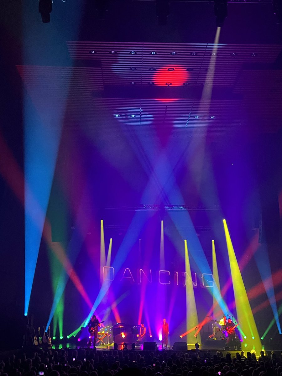 …und der Rest der Show von <a href="/EmilianaTorrini/">Emiliana Torrini</a> im Rahmen des <a href="/icelandairwaves/">Iceland Airwaves</a> war auch nicht ohne.