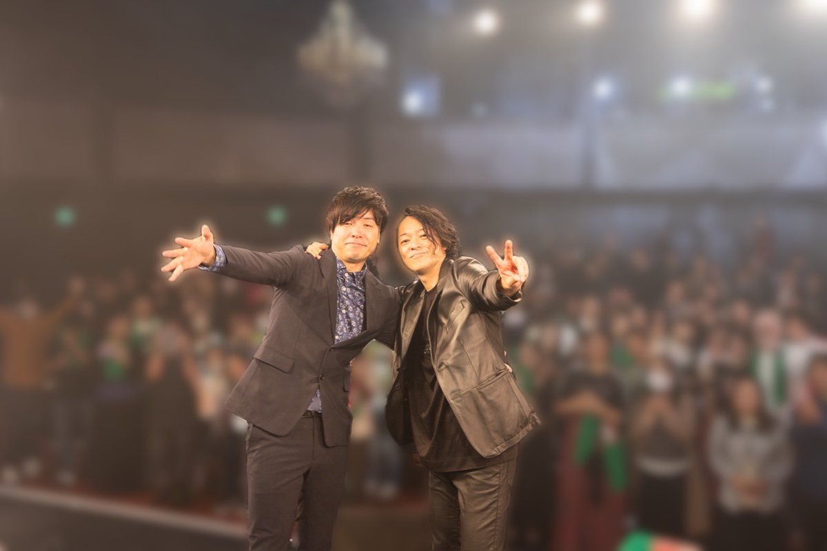GLASSTOP_info's tweet photo. GLASS TOPという旅が終了しました。
最後辿り着いたその場所には愛がたくさん溢れていました。
みなさまから頂いた愛情を胸に我々はそれぞれの新世界へ向かいます。
そしてあなたの新世界が光り輝くことを願っています。
20年間分の感謝を込めて。
長い間本当にありがとうございました。
GLASS TOP 小林佳&長代憲治