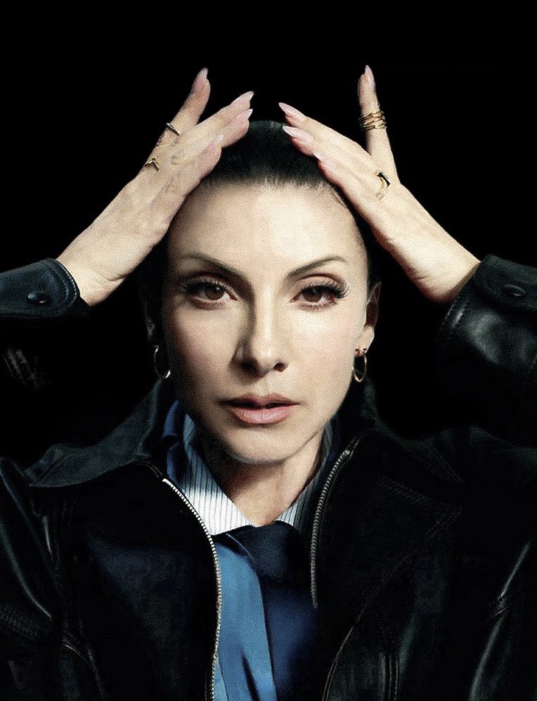 masseductions's tweet photo. poner a najwa nimri en la portada de tu revista es de guapos y vanidad lo sabe https://t.co/UT4YWEZu6Y