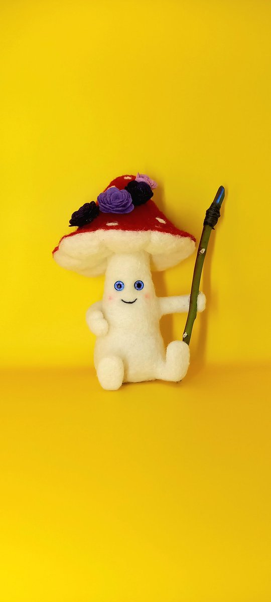 Hazel R🤓thschild tweet media