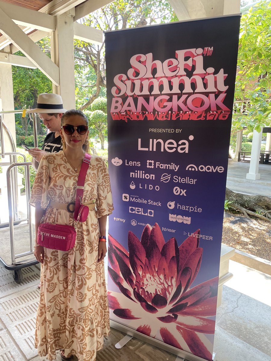holaNFT's tweet photo. π«π« SueΓ±o cumplido!!! β
@shefiorg #SheFiSummit Bangkok π₯Ήπ https://t.co/PZeGVyMbQM