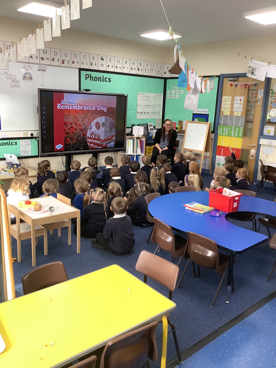 Our Early Years children are learning about Remembrance day and the important jobs of soldiers who went to war. #RemembranceDay2024 #Bandbeyfs