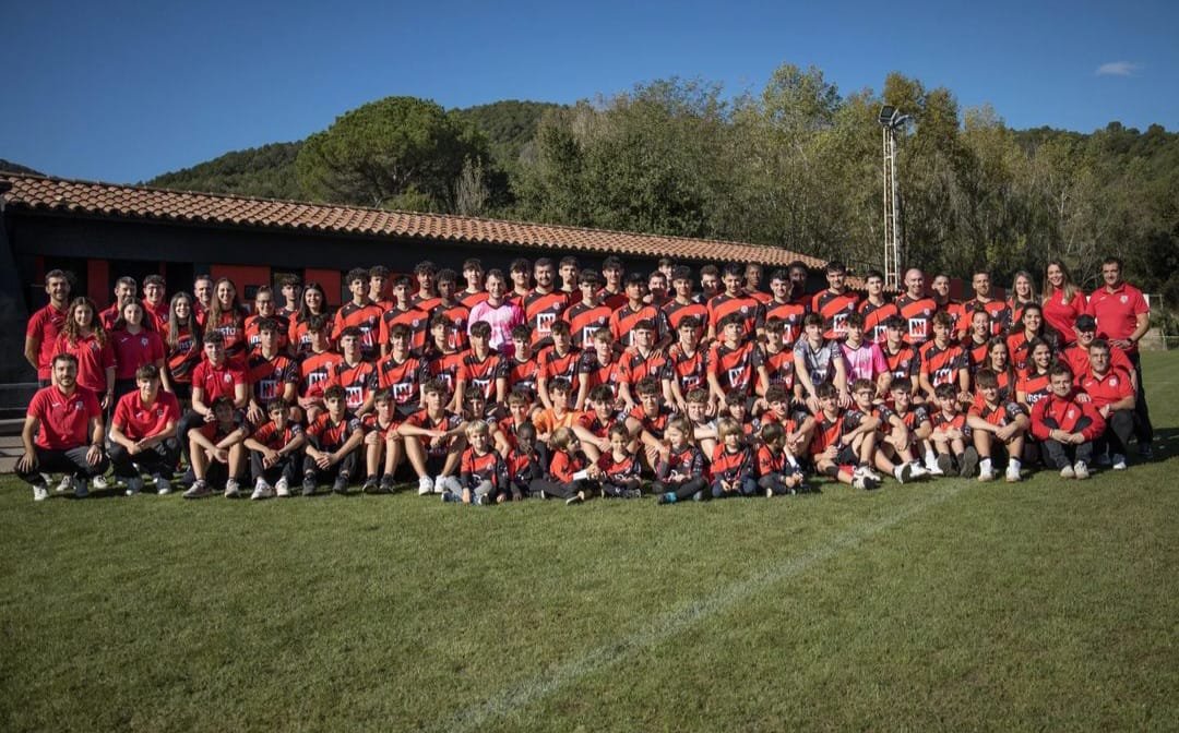 ⚽️#Montagut inaugura la reforma dels vestidors i els lavabos del camp de futbol, amb la participació del diputat Miquel Reverter. 

📌En la jornada, s'han presentat els equips de la <a href="/PEMontagut/">PEMontagut #SomTossuts</a> per a aquesta temporada. 

🤝La #DdGi ha donat suport econòmic a les actuacions