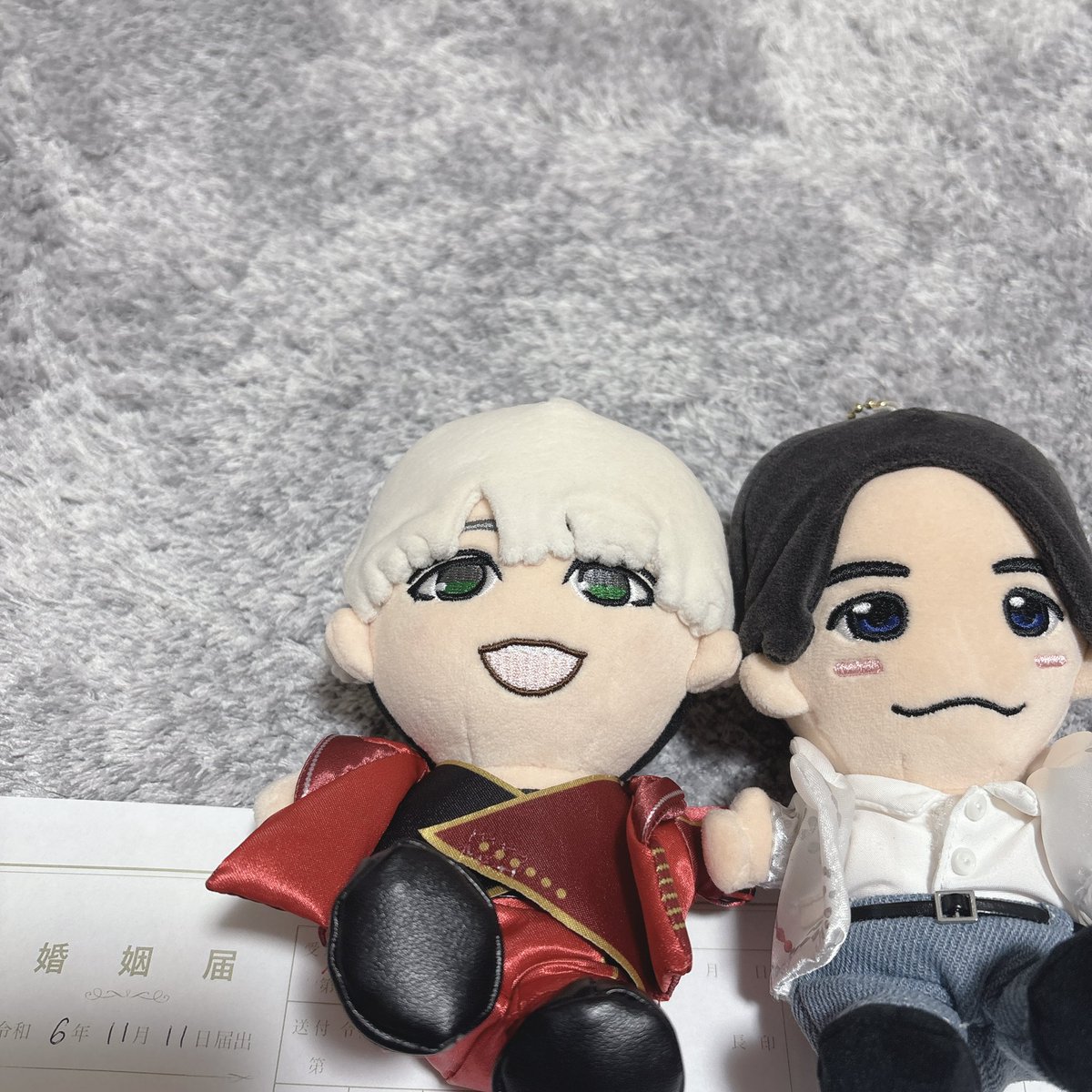 aya_km93's tweet photo. 完全に私事ですが、ポッキーの日の今日入籍しました🥰
バタバタで、全然追えてなかったけど、
推し活いけいけ‼️って言ってくれるので、ありがたく今後も追わせて頂きます💓
浮上したりしなかったりだけど、引き続きよろしくお願いします🙇‍🙇‍♀️ ̖́- https://t.co/PICidDjz1p