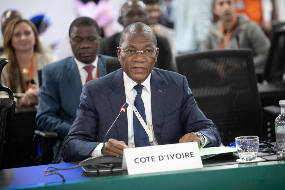 Gouvciofficiel's tweet photo. #Société | 12ème session du Forum urbain mondial (WUF 12) : la Côte d’Ivoire réitère son engagement en faveur d’une transition urbaine réussie

Abidjan, le 11 novembre 2024- Lors de la 12ème session du Forum urbain mondial (WUF 12) tenue du 04 au 08 novembre 2024 au Caire, en Egypte, le ministre ivoirien de la Construction, du Logement et de l’Urbanisme, Bruno Koné, a réitéré l’engagement total de son pays en faveur d’une transition urbaine accélérée.

Le forum avait pour thème : « Tout commence chez soi : actions locales pour le développement durable des villes et communautés ».

En savoir plus : https://t.co/sMNwx5XbxZ

#CICG #GouvCI