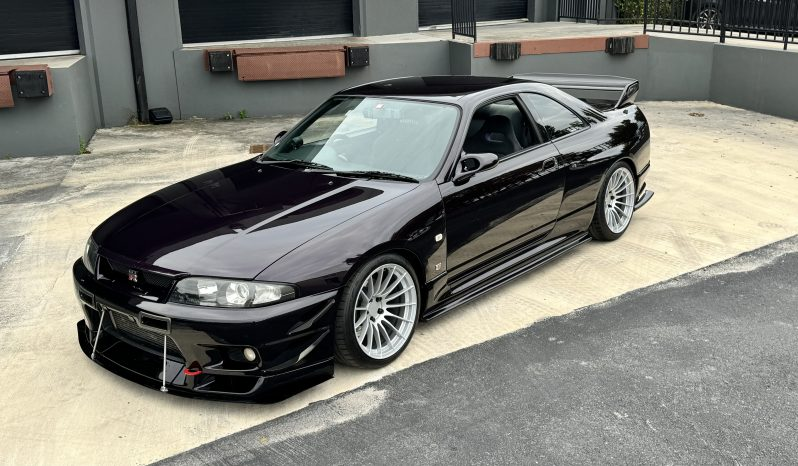 StreetStryker's tweet photo. #SKYLINE-MERRY X-MAS SON!🍻😅 https://t.co/ZAMi7dVHB3