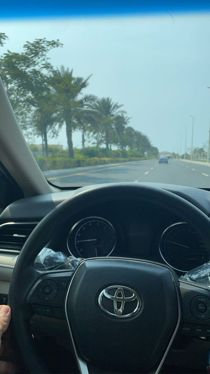 Fix0z's tweet image. يارب سهّل عليّ ما تبقى من درب لم يبقى منه إلا القليل اللهم كما يسرت أموري فيما مضى يسّر لي فيما تبقى وزدني علمًا ، اللَّهم إني استودعك مستقبلي فاكتُب لي الخير ورضنّي به🎓.