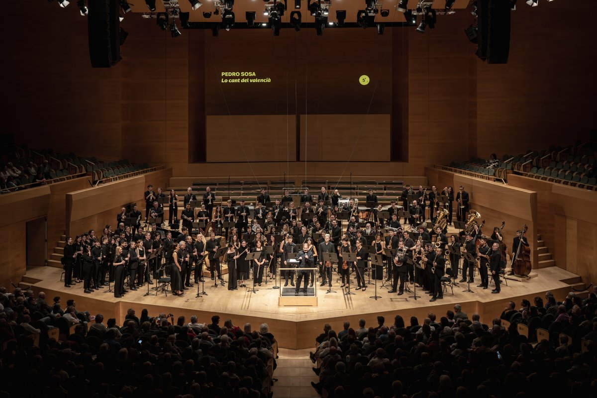 L'Auditori (@auditoribcn) on Twitter photo Ahir, músics de la <a href="/BandaBarcelona/">Banda Municipal BCN</a> i l'<a href="/OrquestraOBC/">Orquestra OBC</a>, alumnes i professors de l’<a href="/esmuccat/">ESMUC</a> i el públic que va omplir L'Auditori van aconseguir 19.000 € per ajudar a les persones afectades per la #DANA. Moltes gràcies!
<a href="/bcn_ajuntament/">Ajuntament de Barcelona</a> Ahir, músics de la <a href="/BandaBarcelona/">Banda Municipal BCN</a> i l'<a href="/OrquestraOBC/">Orquestra OBC</a>, alumnes i professors de l’<a href="/esmuccat/">ESMUC</a> i el públic que va omplir L'Auditori van aconseguir 19.000 € per ajudar a les persones afectades per la #DANA. Moltes gràcies!
<a href="/bcn_ajuntament/">Ajuntament de Barcelona</a>