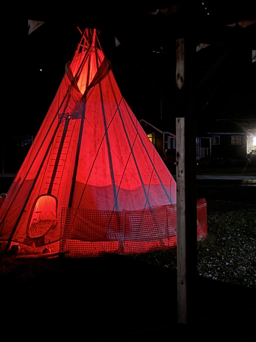 Askomiw tehc Kmihqitahaman ( usk-uh-miw-dehch-kmeek-wee-duh-hah-mun) we will remember them forever!  May the glow of sacred fires and the sea of red poppies shine with our gratitude for those who sacrificed for our freedoms &amp; justice today and everyday in peace &amp; friendship🪶🌺🫡