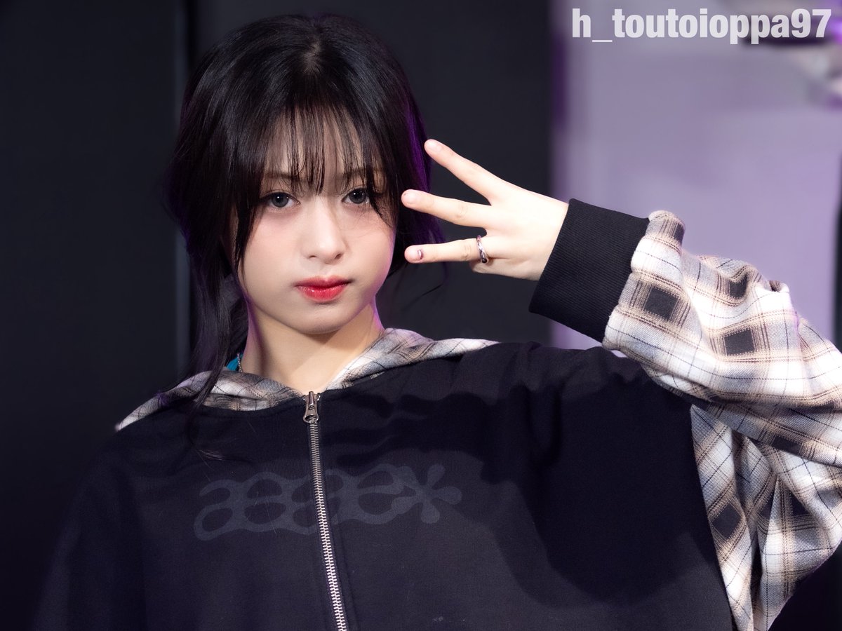 ちょんあひょん アヒョンがイメージモデルの新色登場😈💕 10/15(水)から全国の