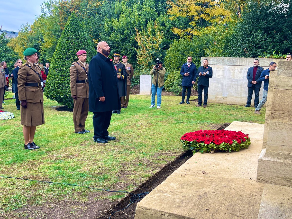 KenanPoleo's tweet photo. Today on #ArmisticeDay, we gathered at the Haydarpaşa Cemetery to pay our respects to all fallen heroes. 

We stand in gratitude for their bravery and sacrifices. 

No matter how much time passes, their legacy will never be forgotten. 

#LestWeForget 
#LestWeForget2024 https://t.co/LU7IAA1Ehu