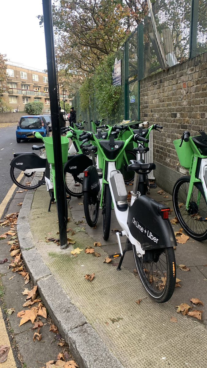 Hi <a href="/limebike/">Lime</a> this is the corner of a street in Tower Hamlets this morning next to the entrance to a nursery school. How were the parents with buggies supposed to get through?