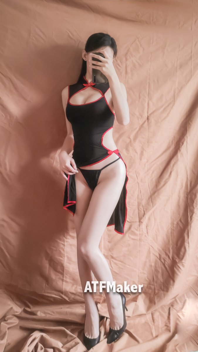 Selfie  R&amp;B sexy Cheongsam    
つばき自撮りシリーズ  
ショートチャイナドレス      

More selfies in the comments    
もっとコメントで
無碼完整版在評論 https://t.co/Qhdq5mwxjm