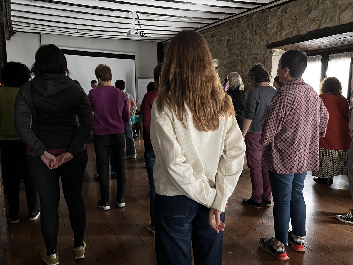 Autodefentsa feminista saioetan bilduko gara Emuneko emakumeok udazkenean, lan eremuan bizi ditugun botere harremanen inguruan hausnartzeko: ohartu, jabetu, ahaldundu, boteretu. Eskerrik asko ⁦<a href="/emagin_emagin/">Emagin</a>⁩ bidelagun izatearren!