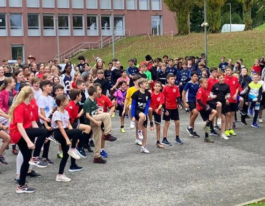 Le jeudi 17/10/24 dernier avait lieu au <a href="/ClgGace61/">Clg J. Moulin Gacé</a> le cross solidaire au profit de l'association "SOS Méditerranée", un beau moment de partage pour tous nos élèves.
<a href="/dsden61/">DSDEN61</a>