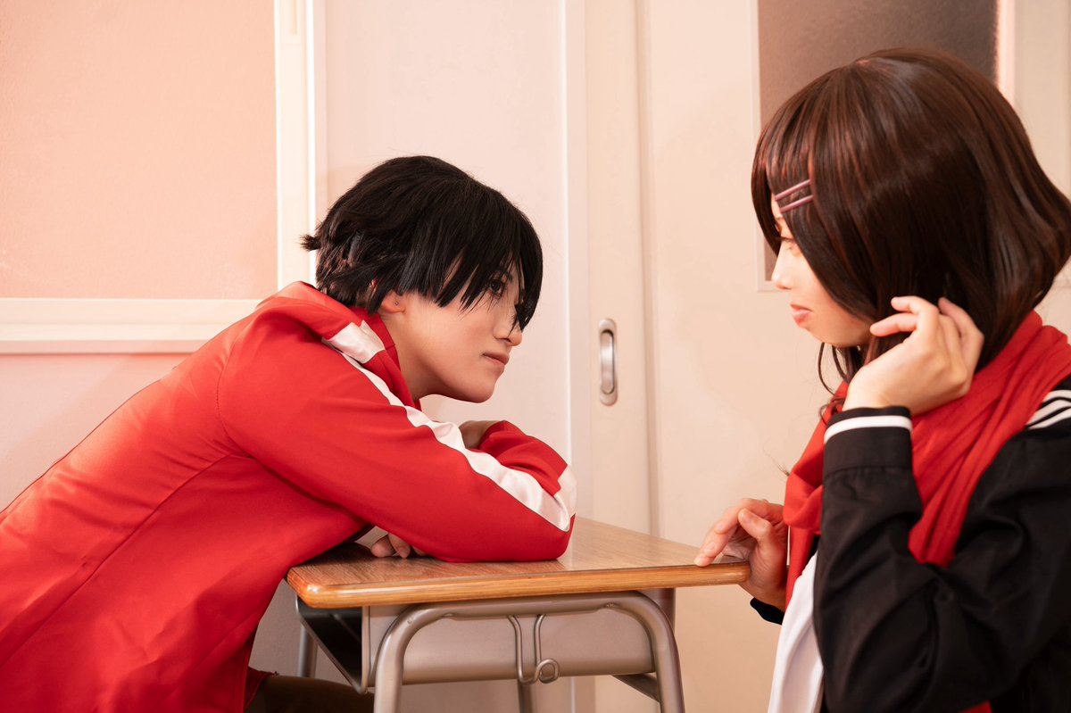 marumaruhutore's tweet photo. アヤノに勉強教えるしんたろ
夕焼けの教室で眠ってたしんたろ

アヤノ(@0209Aira ) https://t.co/TVx8tMpy3i