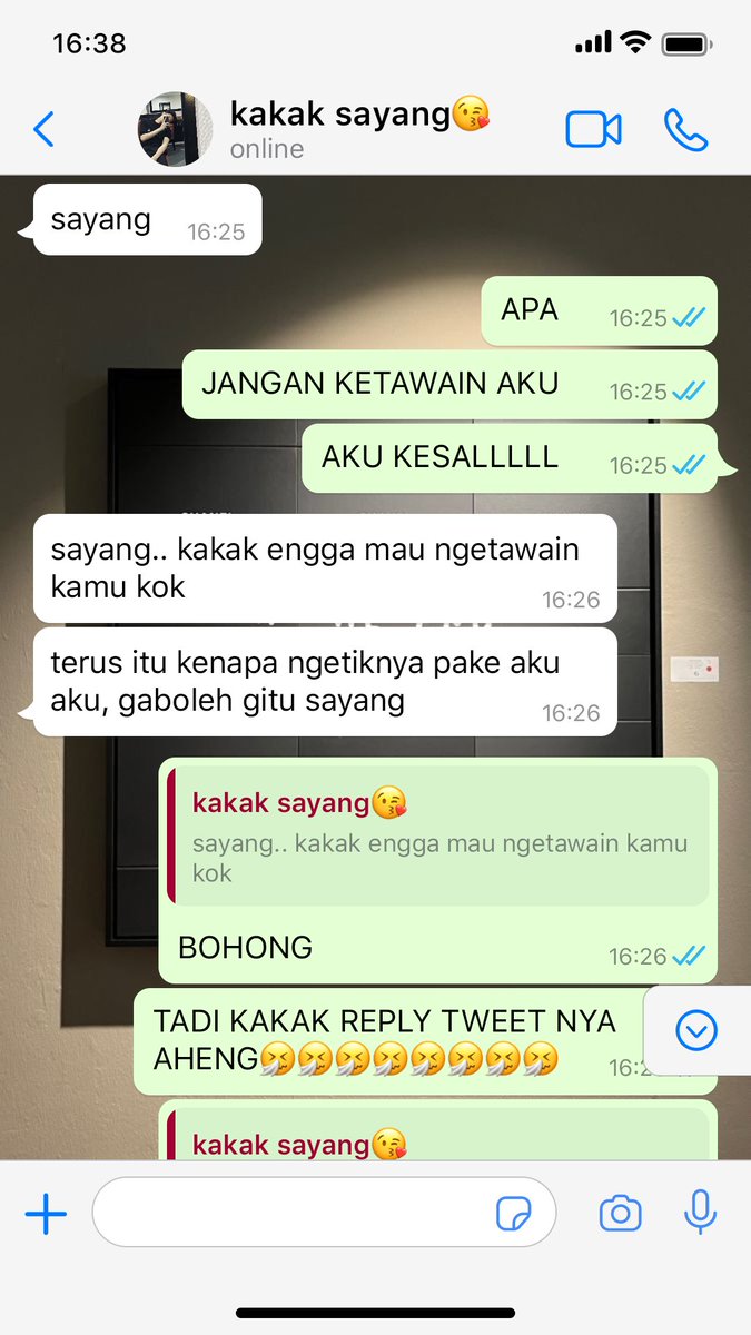 roséy tweet media