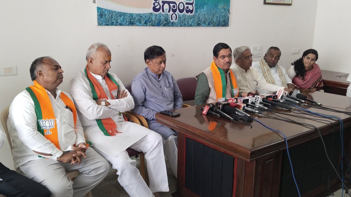 MLC SV SANKNUR (Modi ka Parivar) tweet media