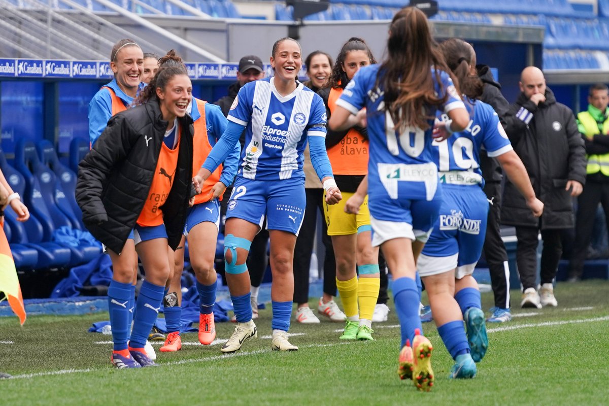 G O L A. 🏟️💙

#GloriosasAstea 
#AlavésBarçaB | #GoazenGloriosas ⚪️🔵