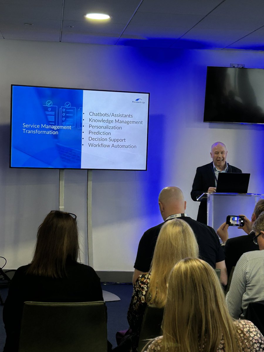 pipharrison5's tweet photo. Standing room only at @PrecisionBridge James Warriner’s session on #genAI and #servicemanagement 

#itsm24 https://t.co/DeqioSlW0C