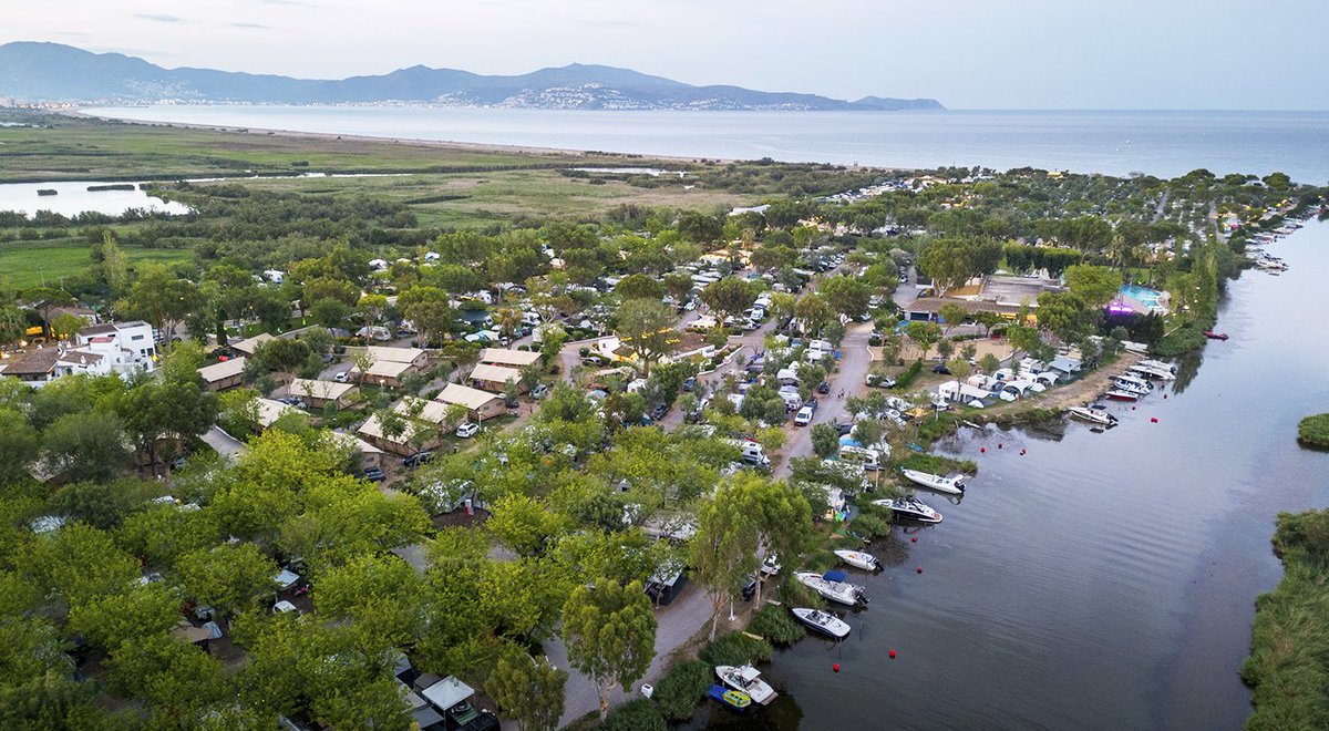 El càmping Nàutic Almata és un altre dels que s'hauria de retirar urgentment, per l'alt risc d'inundació, i permetre la restauració ecològica i la connectivitat ecològica del Parc Natural Aiguamolls de l'Alt Empordà <a href="/marcvilahur/">Marc Vilahur</a> <a href="/parcscat/">Parcs de Catalunya</a> <a href="/IAEDENSalvemEmp/">IAEDEN - Salvem l'Empordà 🧡</a>