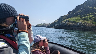 skomer_island's tweet photo. Happy New Year! 

Applications for our 2025 Long-Term Volunteers and Seabird Monitoring Volunteers open TODAY. 

For full details on the roles and how to apply, please see our website: https://t.co/wr4GviXU49 https://t.co/MjogAQ1oG5