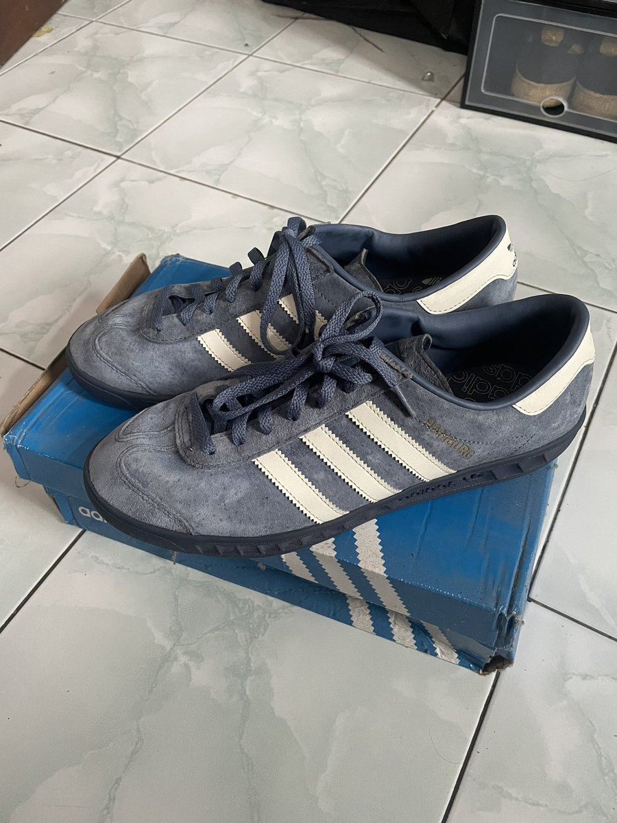 adamnurr1's tweet photo. FORSALE!
Adidas Hamburg size 42
Minus pemakaian, suede aman banget
Golek sangu neng subang turahe nggo depo! https://t.co/0SRs9Lgx7P