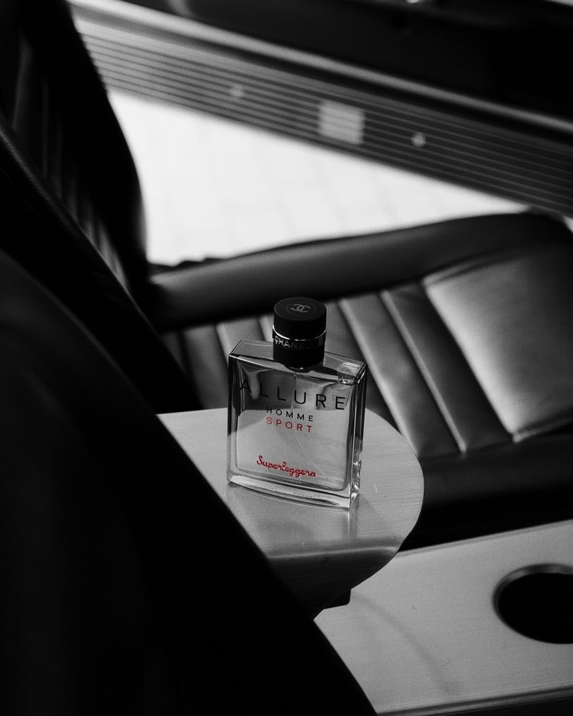 Prinfanclub's tweet photo. หล่ออออออออ ❤️
#AllureHomme #CHANELFragrance

#mark_prin #markprin #prinfanclub #หมากปริญ https://t.co/dK1hVg64SA