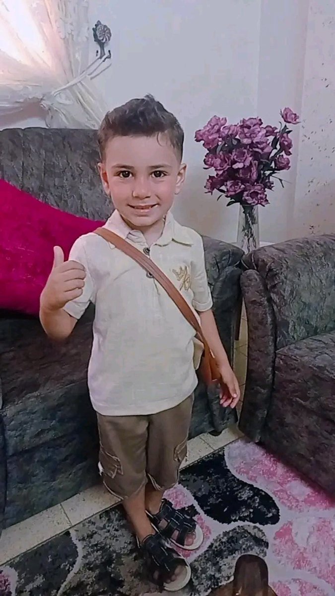 Mohamme37015619's tweet photo. Today is my nephew's 5th birthday and I need 25€ to buy him a present. For two days I have not received the donations I needed. On this special day, I ask for your support so that I can make him happy. Any help would be very valuable🙏🏻😭
https://t.co/pfeXNmkrmt
@Louis_Allday https://t.co/xK0HQ2TCG4