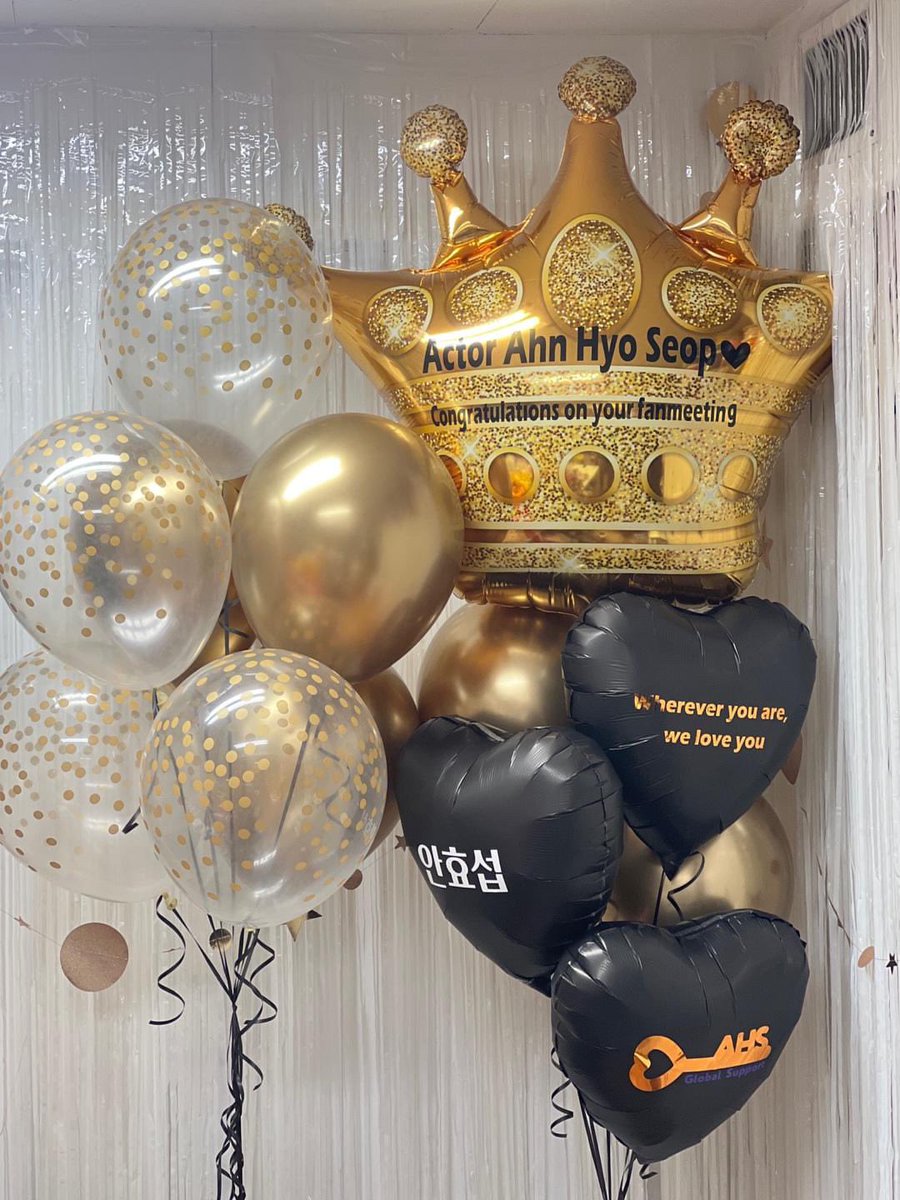 tsuby21's tweet photo. Awww , he said he had a meal with his dad today and he will def come tomorrow 😍
With #AHSGlobalSupport 🎈 gifts. Hope you shared the wine with your loved ones as well 😍
“Where ever you are we love you”
#안효섭 #AHNHYOSEOP 💚💜
#アンヒョソプ #安孝燮 https://t.co/GUrxn3VlBD