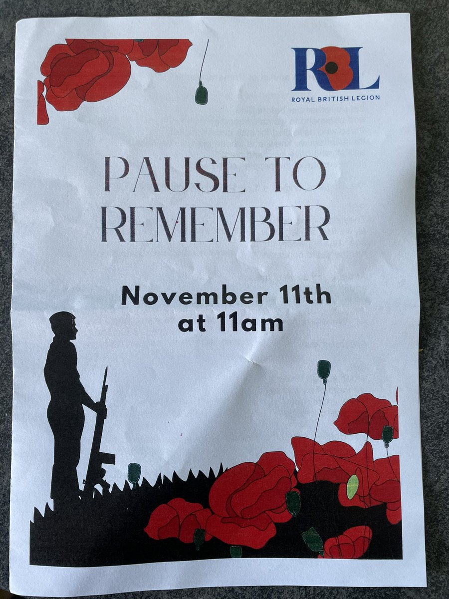 Another well attended Remembrance Service in Gainsborough Town Centre this morning.

Special mention to the pupils from <a href="/gainsparish/">Parish Church School</a> <a href="/the_laat/">LAAT</a> who attend and behaviour was immaculate 👏🏻

#lestweforget #Remembrance