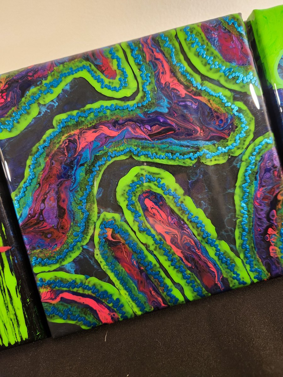 VCorbit's tweet photo. It's been hard to think about the world recently let alone put my art out into it. 
But, right now I'm trying to refocus on things I love and art is one of them. 
Twitter used to be a place for scientists and idk if it is anymore, but here's some new #sciart I just released ⬇️ https://t.co/1p3MExZNO1